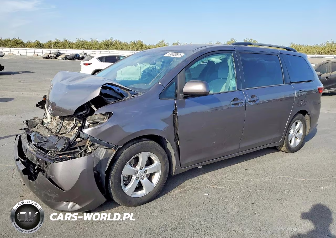 2015 Toyota Sienna Le