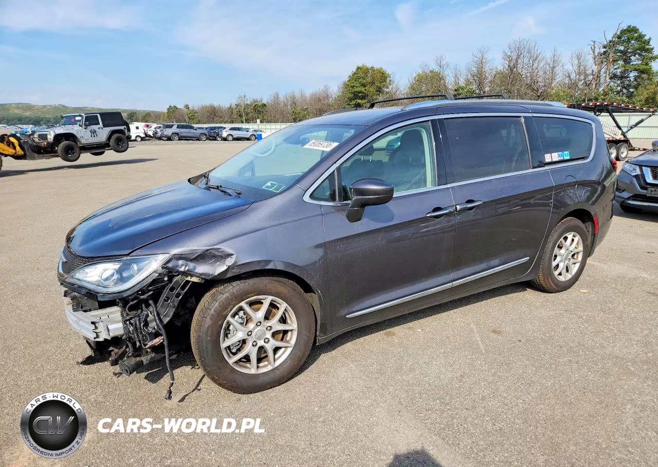2020 Chrysler Pacifica Touring L VIN:2C4RC1BG9LR113180 - 1