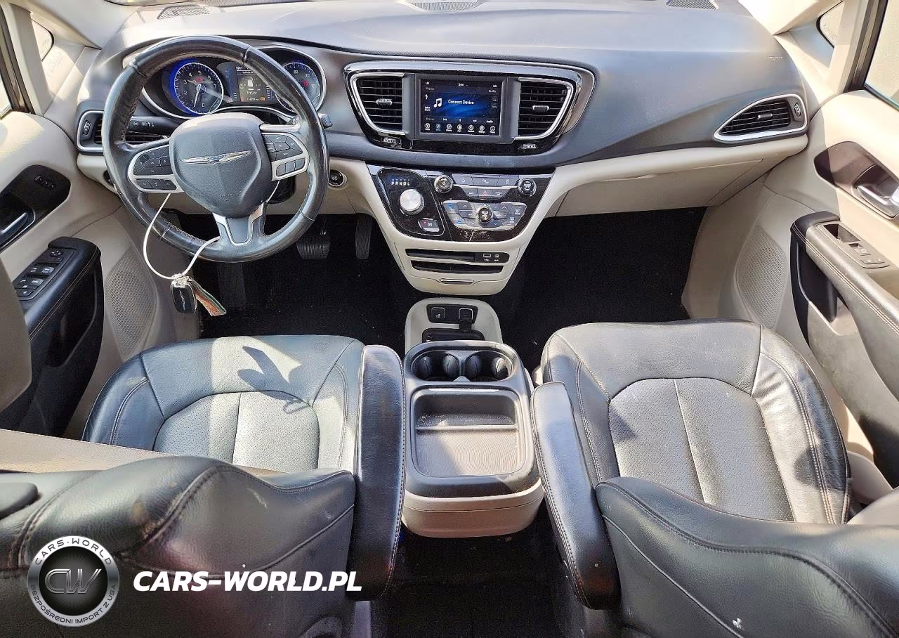 2020 Chrysler Pacifica Touring L VIN:2C4RC1BG9LR113180 - 8