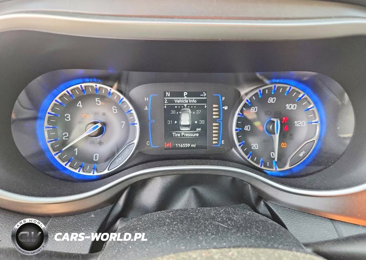 2020 Chrysler Pacifica Touring L VIN:2C4RC1BG9LR113180 - 9