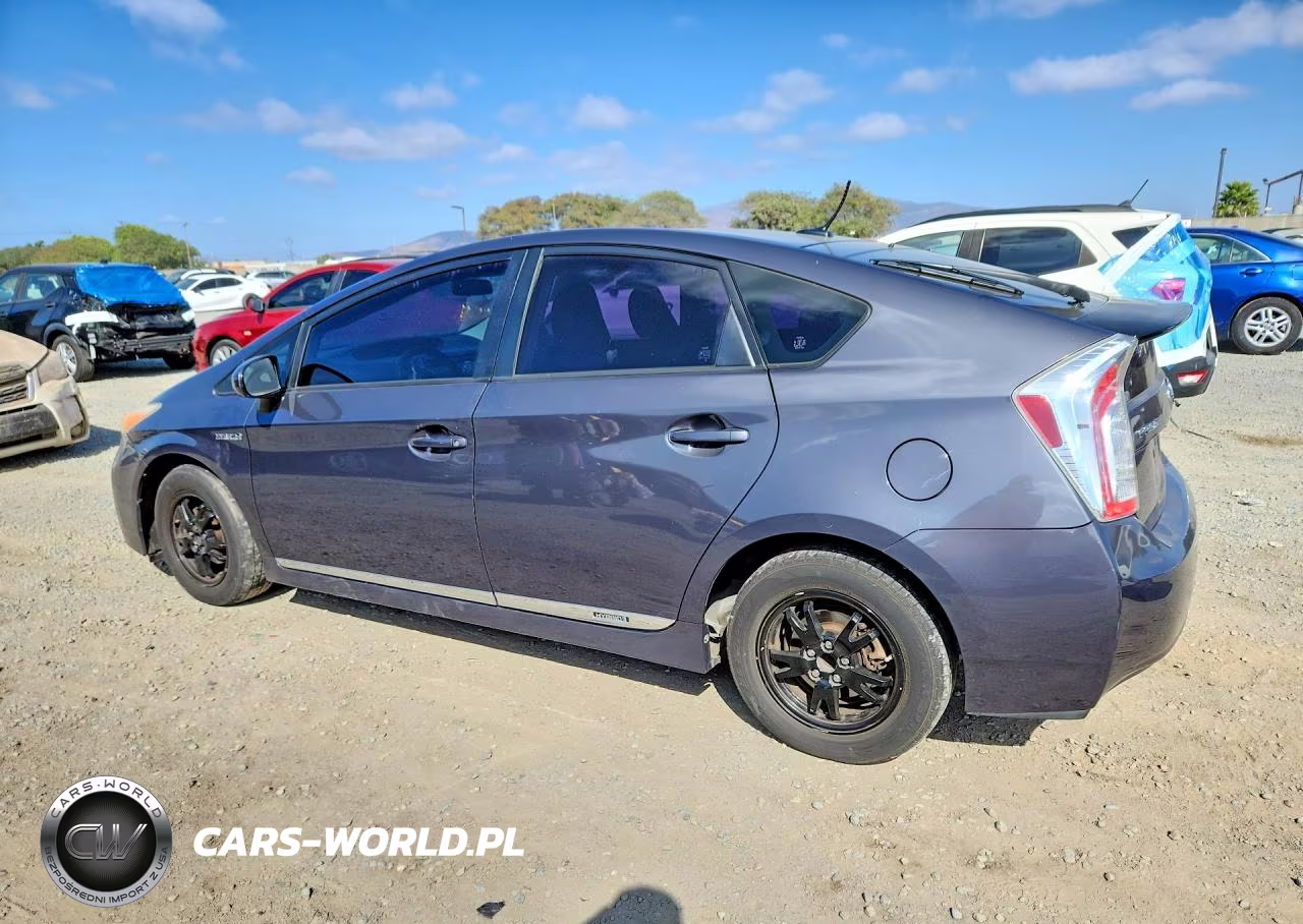2015 Toyota Prius Three VIN:JTDKN3DU8D1650252 - 2