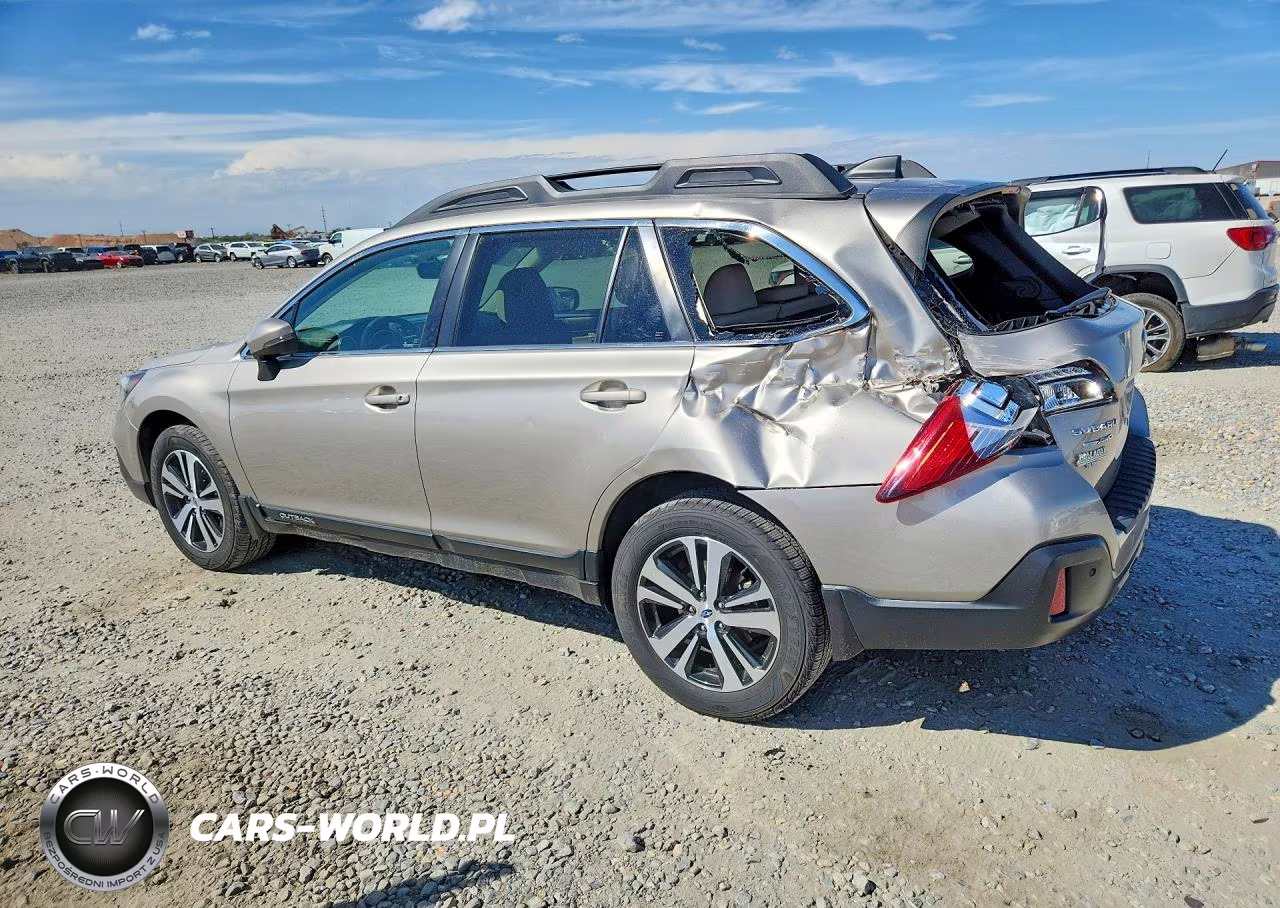 2019 Subaru Outback 3.6R Limited VIN:4S4BSENC6K3326854 - 2