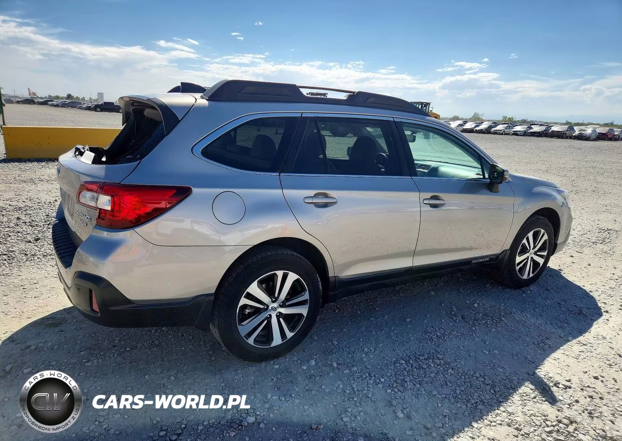 2019 Subaru Outback 3.6R Limited VIN:4S4BSENC6K3326854 - 3