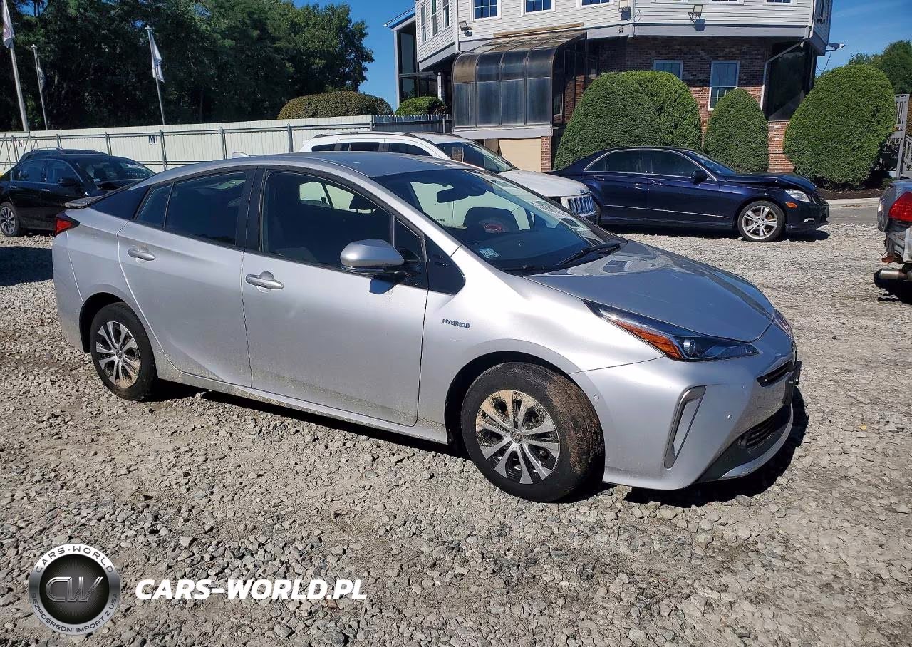 2020 Toyota Prius Le Awd-E VIN:JTDL9RFUXL3021510 - 4
