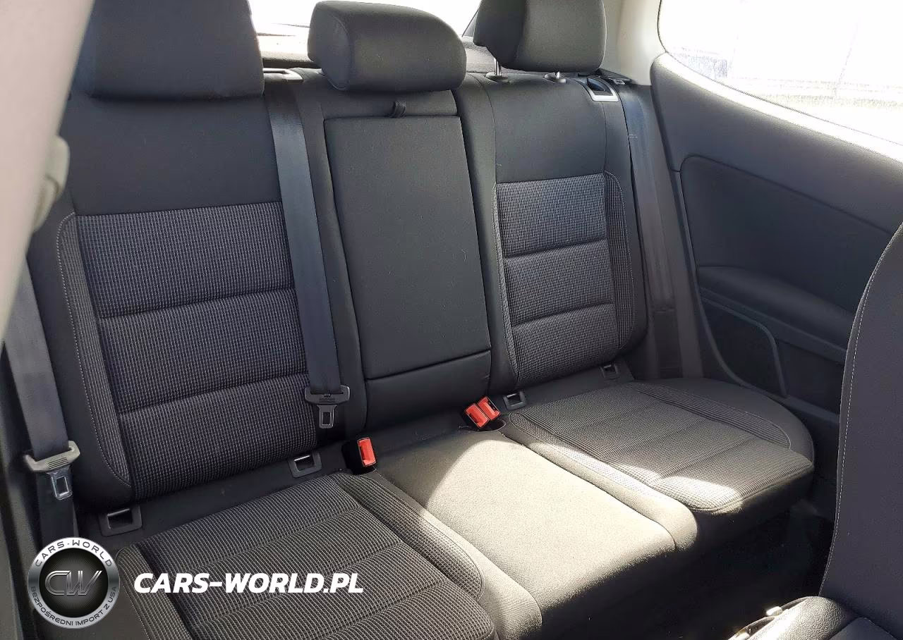 2013 Volkswagen Golf VIN:WVWBB7AJ7DW129133 - 10