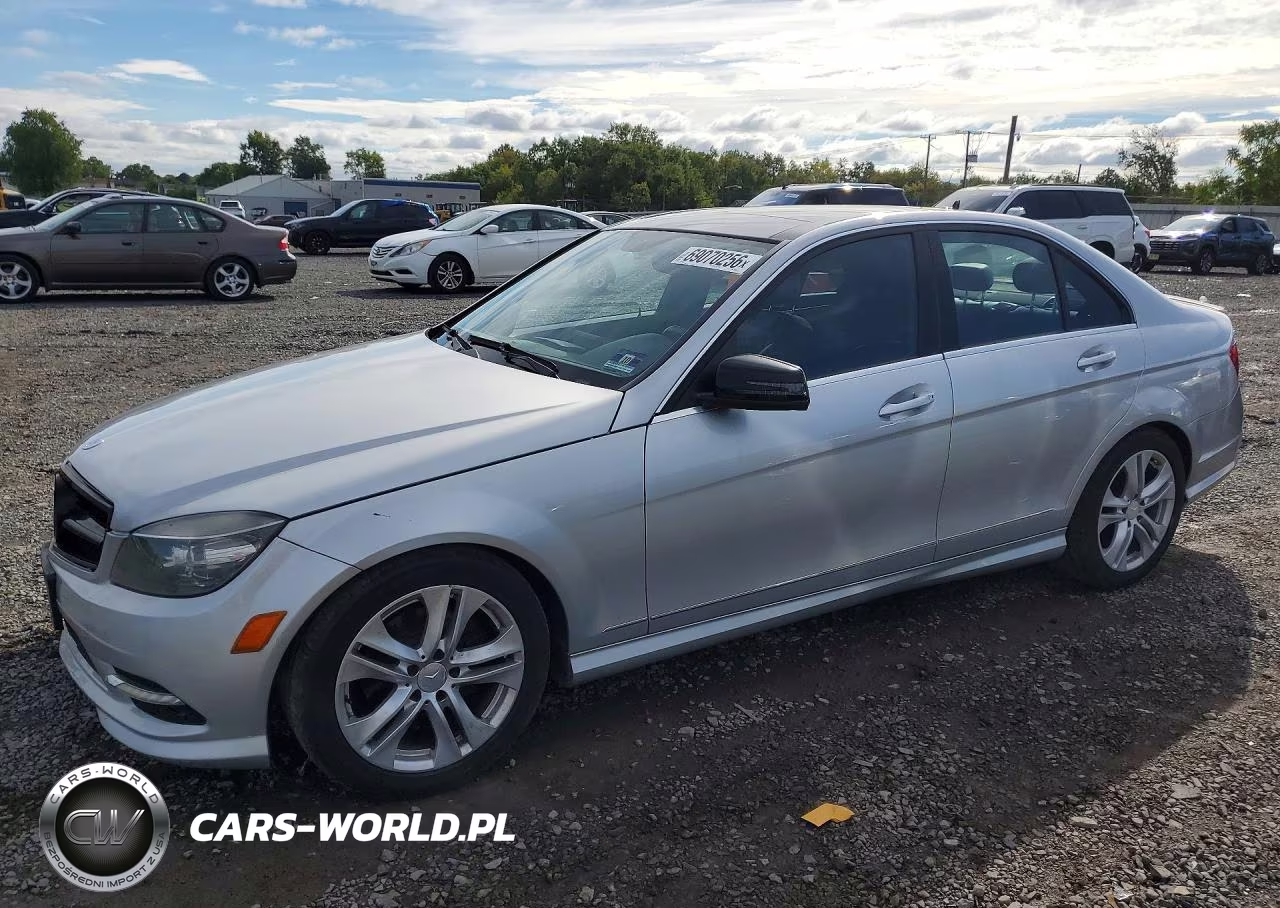 2011 Mercedes-Benz C 300 4Matic VIN:WDDGF8BBXBR163379 - 1