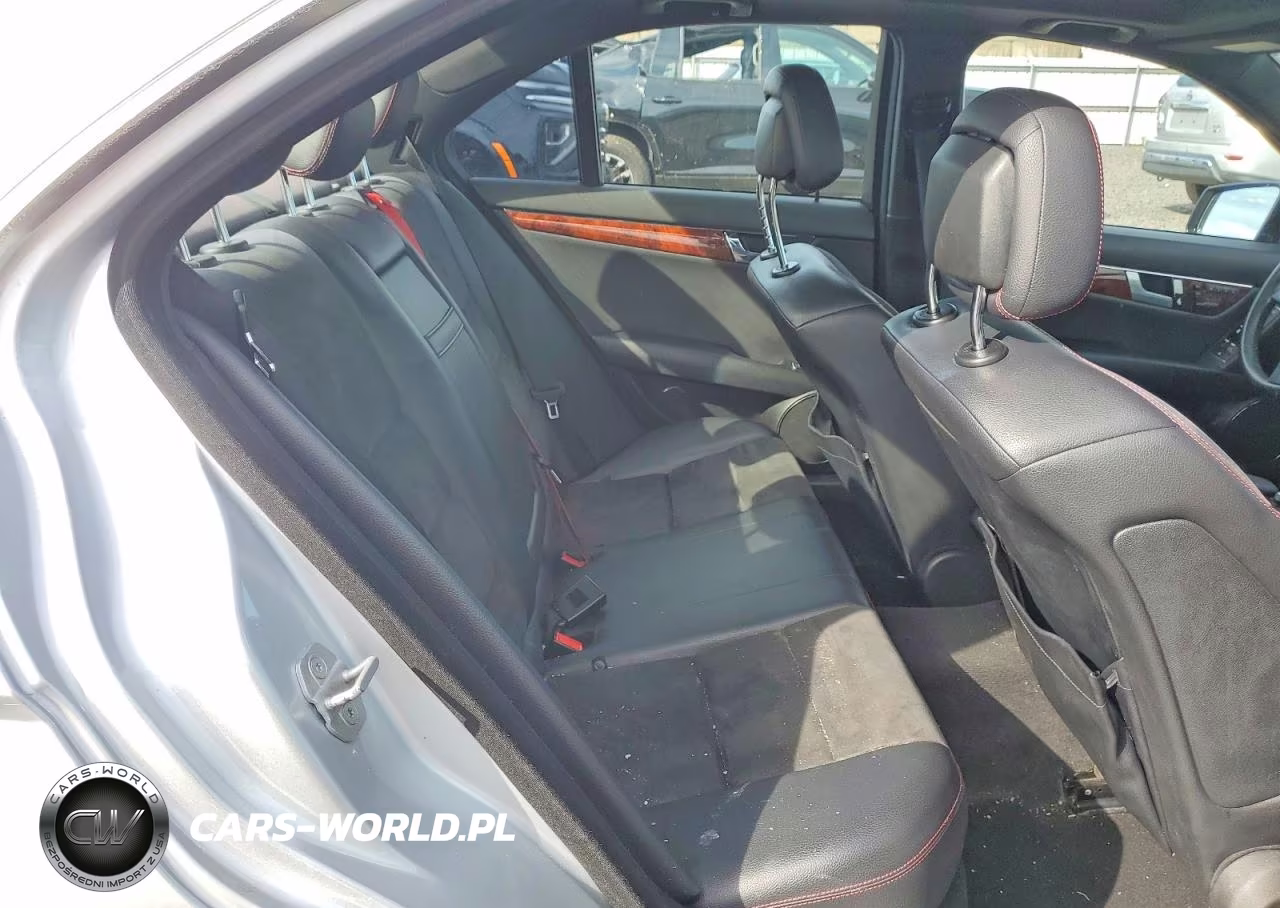2011 Mercedes-Benz C 300 4Matic VIN:WDDGF8BBXBR163379 - 10