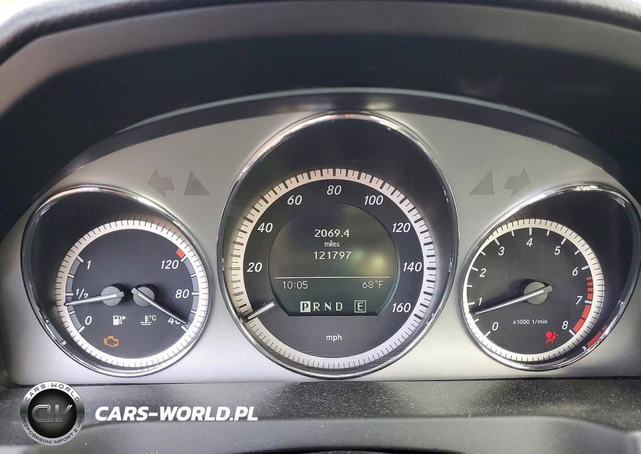 2011 Mercedes-Benz C 300 4Matic VIN:WDDGF8BBXBR163379 - 9