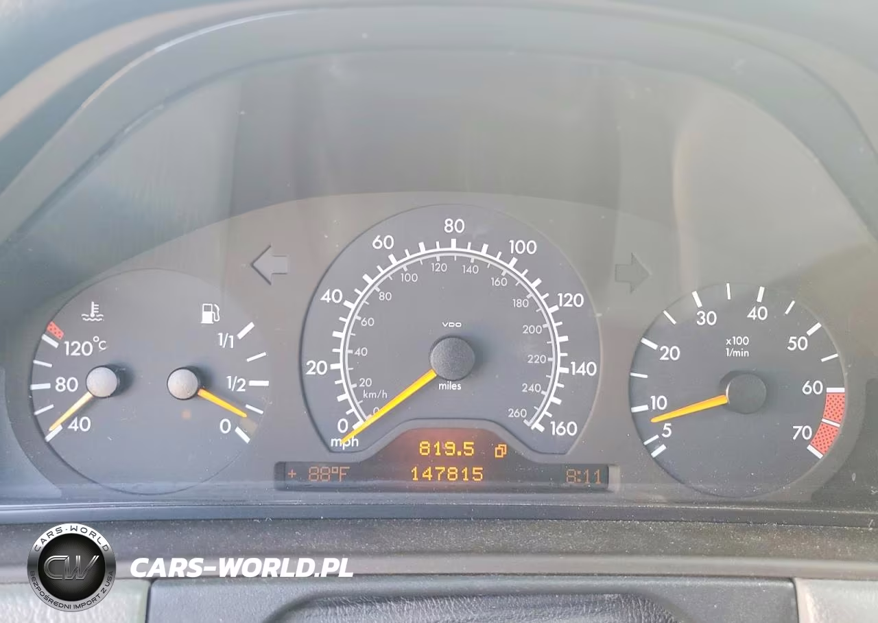 1999 Mercedes-Benz E 320 VIN:WDBJF65H8XA773127 - 9