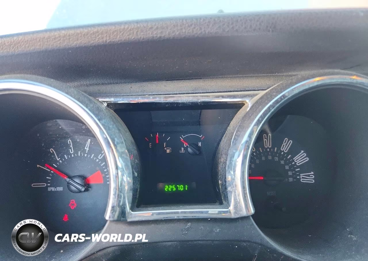 2005 Ford Mustang VIN:1ZVFT80N355249461 - 9