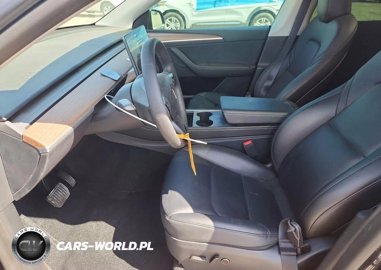 2025 Tesla Model Y VIN:7SAYGDEE3SF294754 - 7