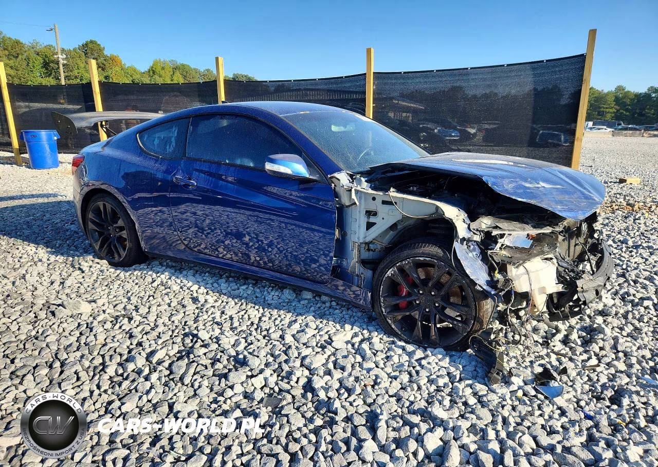 2015 Hyundai Genesis Coupe 3.8 R-Spec VIN:KMHHU6KJ0FU126985 - 4