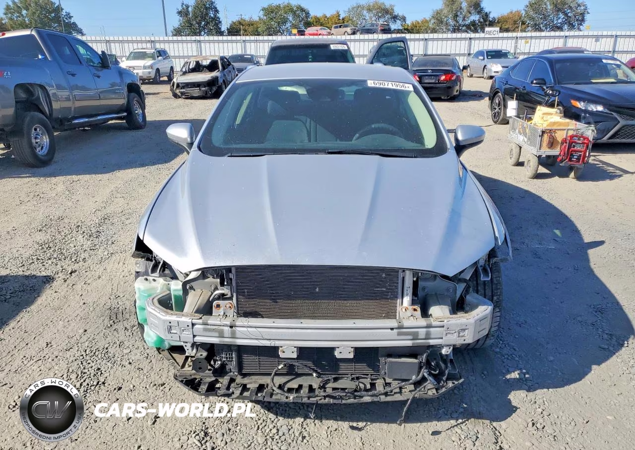 2019 Ford Fusion Se VIN:3FA6P0HD8KR201974 - 5