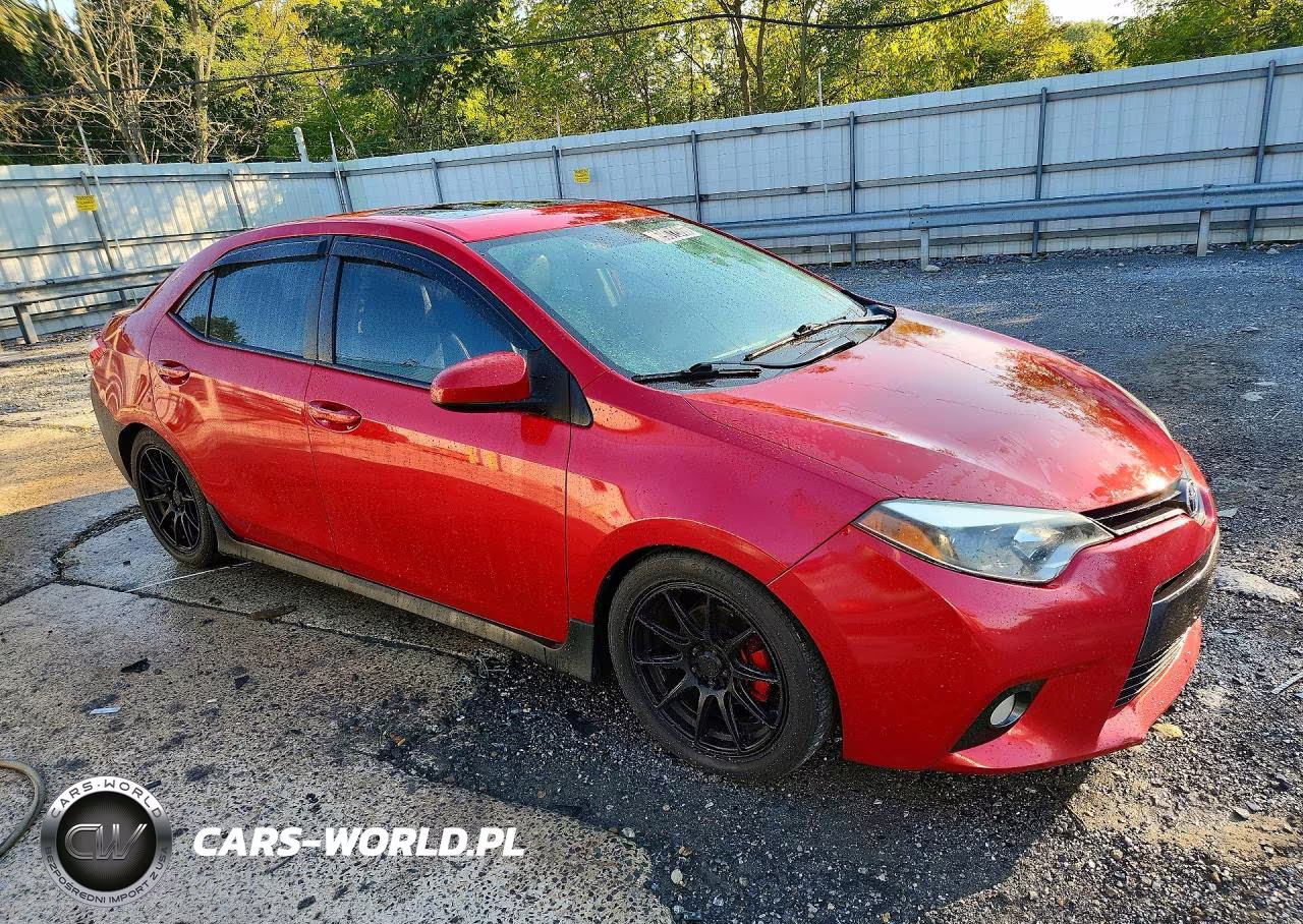 2015 Toyota Corolla Le Premium VIN:2T1BURHE4FC457121 - 4