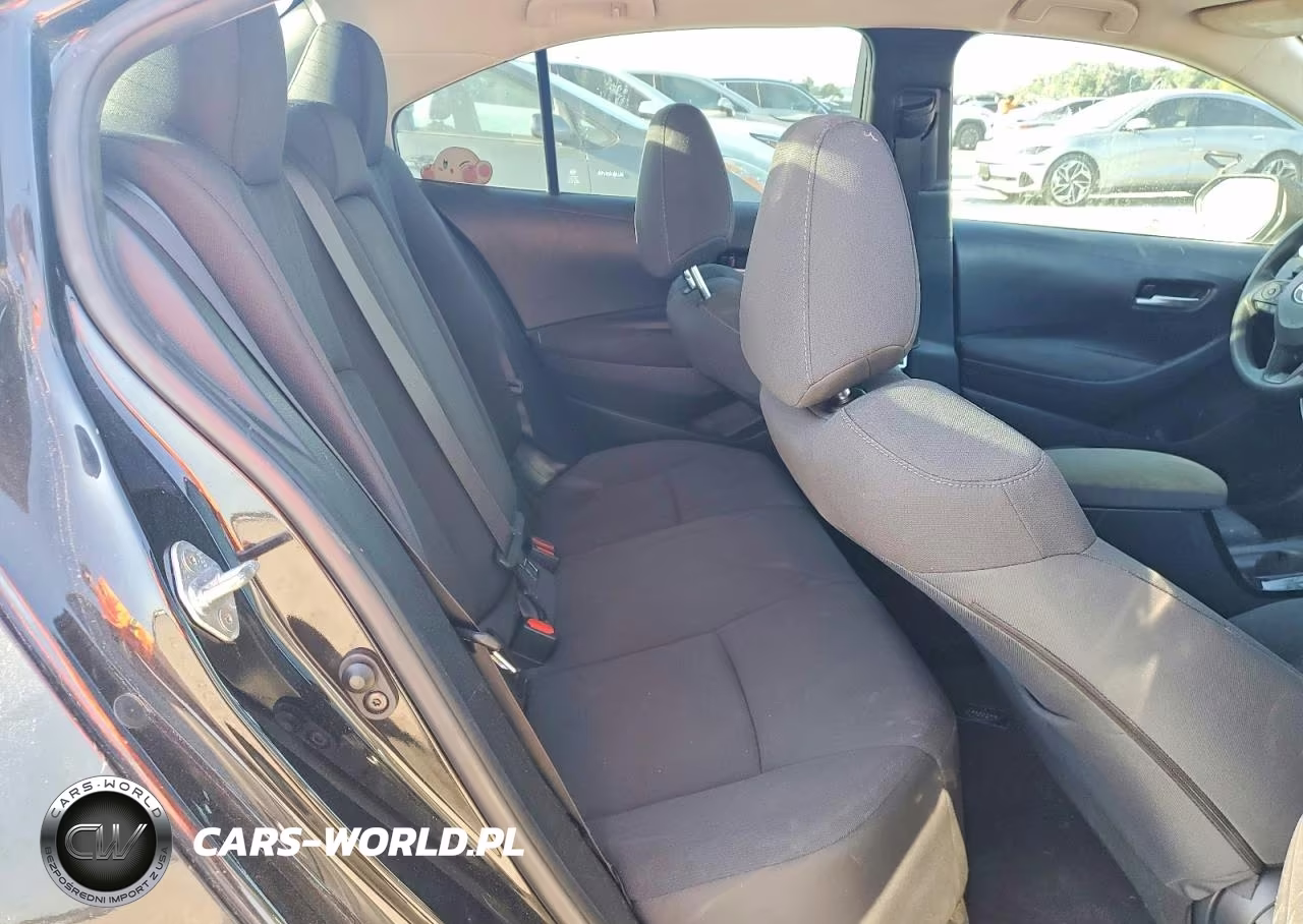 2020 Toyota Corolla Le VIN:5YFEPRAE2LP114642 - 10