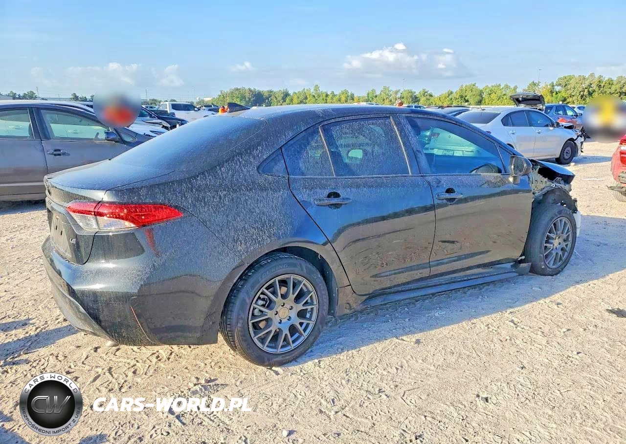 2020 Toyota Corolla Le VIN:5YFEPRAE2LP114642 - 3