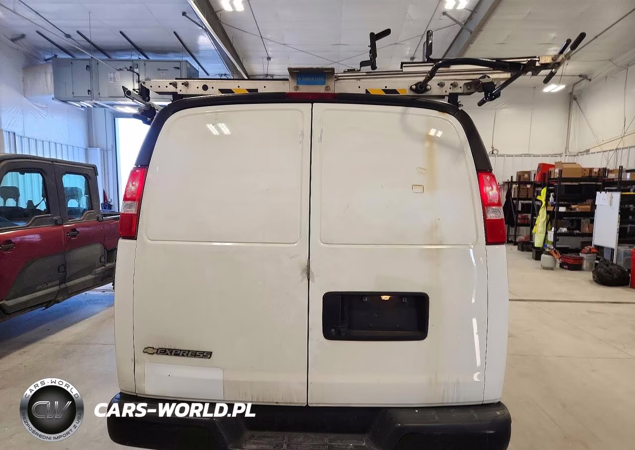 2019 Chevrolet Express G2500 VIN:1GCWGAFP1K1327178 - 6