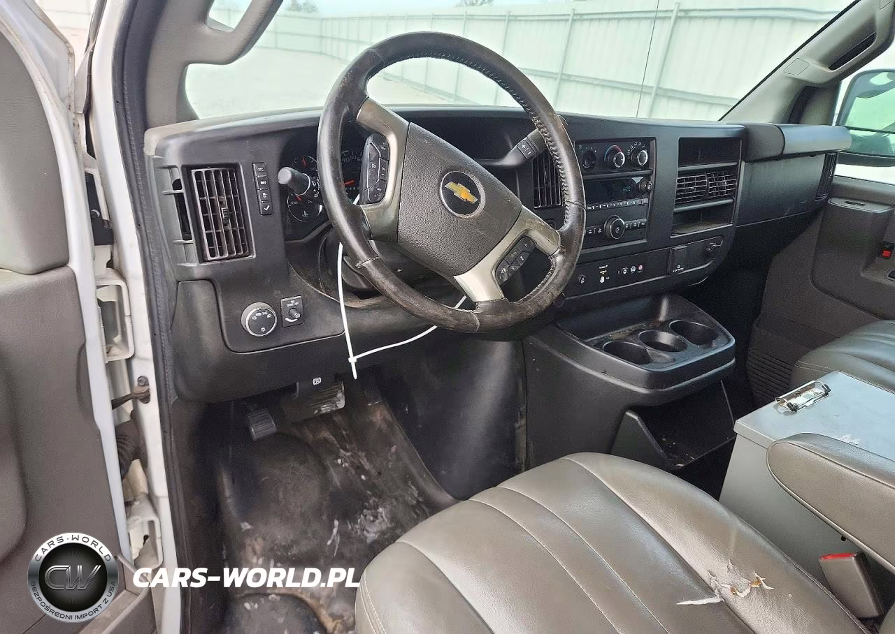 2019 Chevrolet Express G2500 VIN:1GCWGAFP1K1327178 - 8