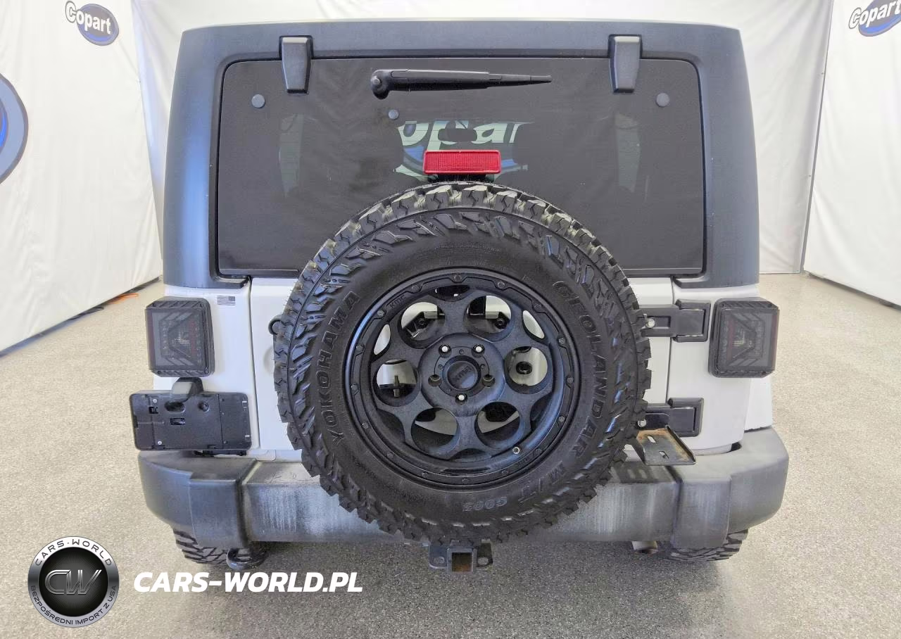 2016 Jeep Wrangler Unlimited Sport VIN:1C4BJWDG6GL206951 - 6