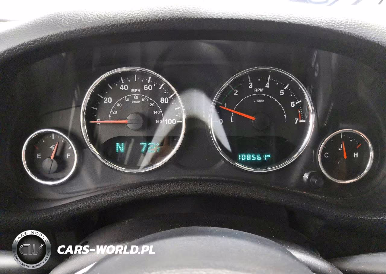 2016 Jeep Wrangler Unlimited Sport VIN:1C4BJWDG6GL206951 - 9