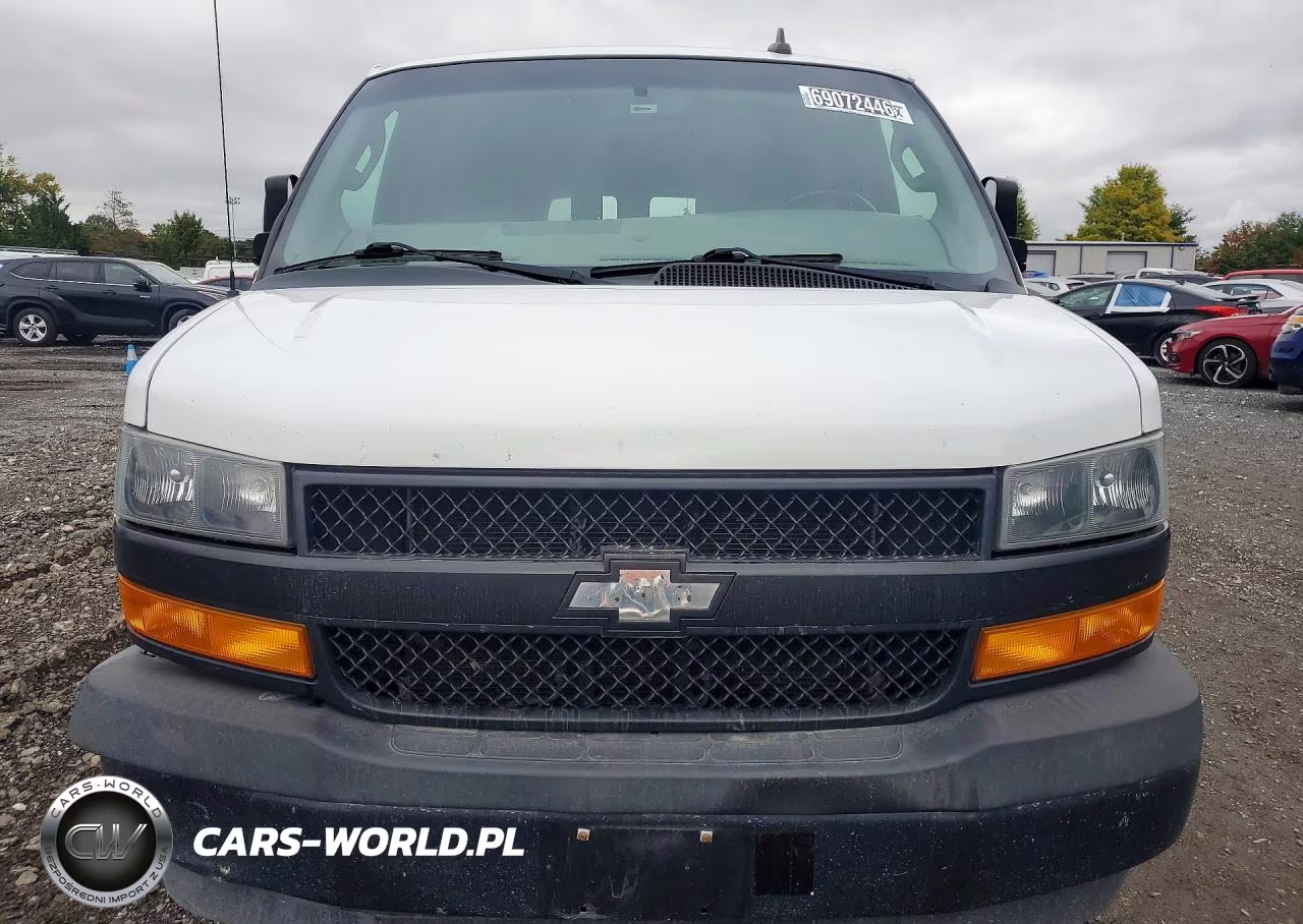 2019 Chevrolet Express G2500 VIN:1GCWGBFG2K1251038 - 5