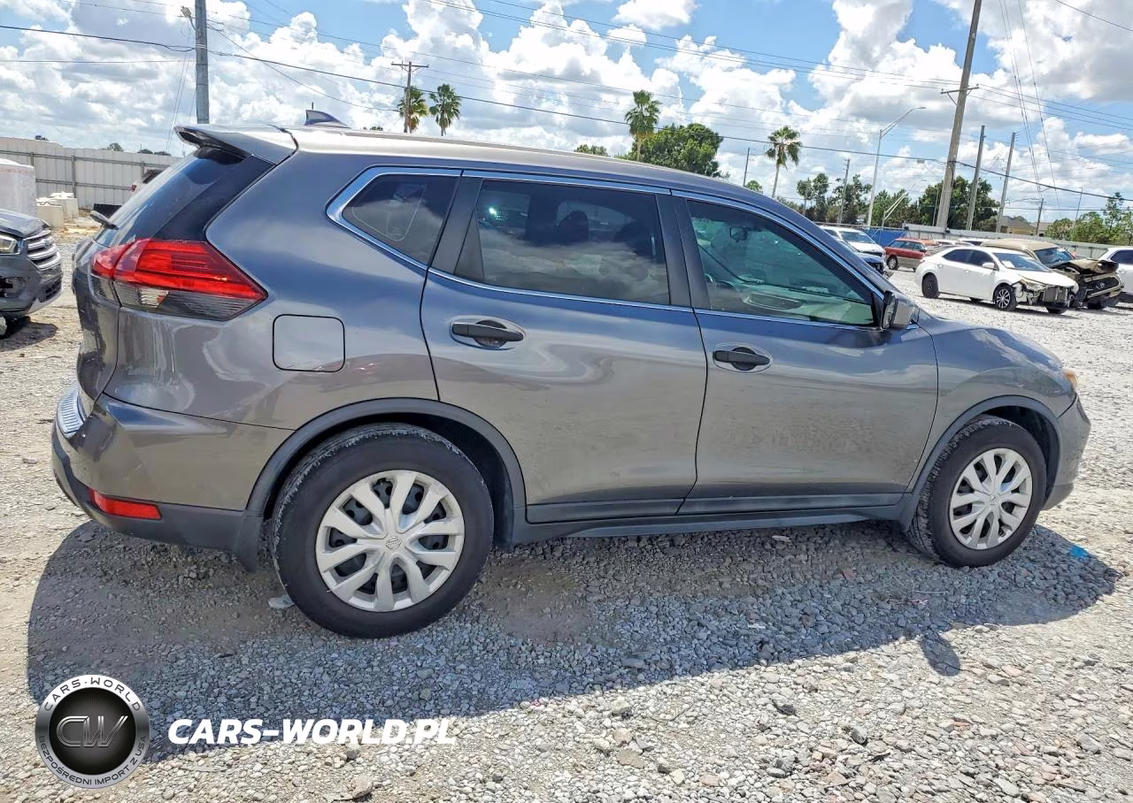 2017 Nissan Rogue S VIN:5N1AT2MT6HC775808 - 3