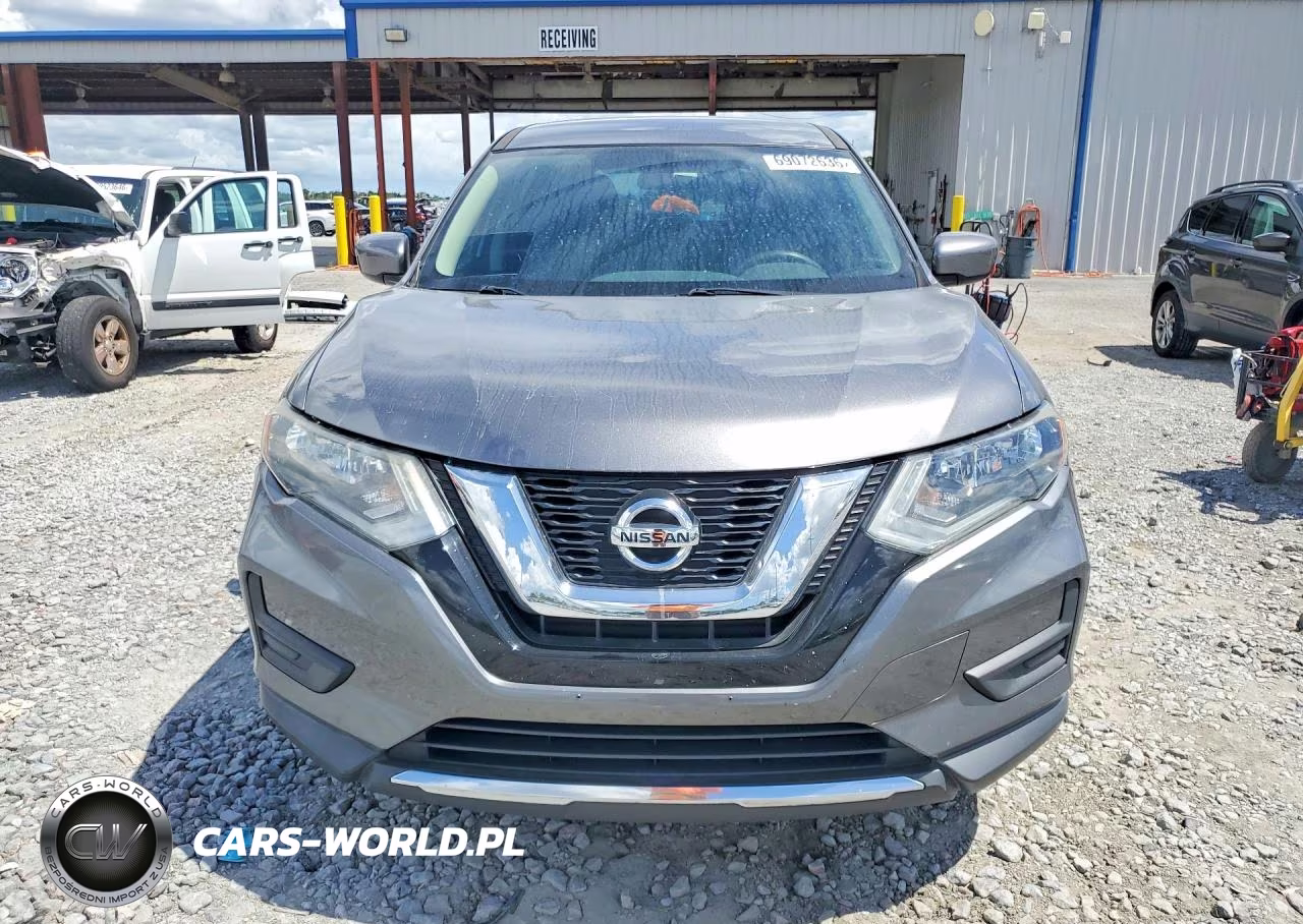 2017 Nissan Rogue S VIN:5N1AT2MT6HC775808 - 5