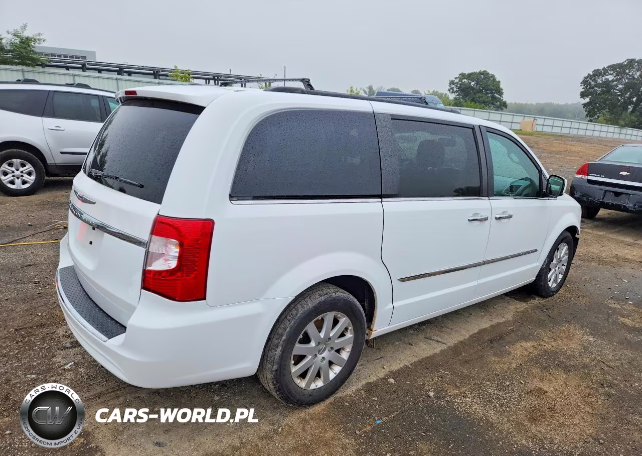2015 Chrysler Town & Country Touring VIN:2C4RC1BG5FR662198 - 3