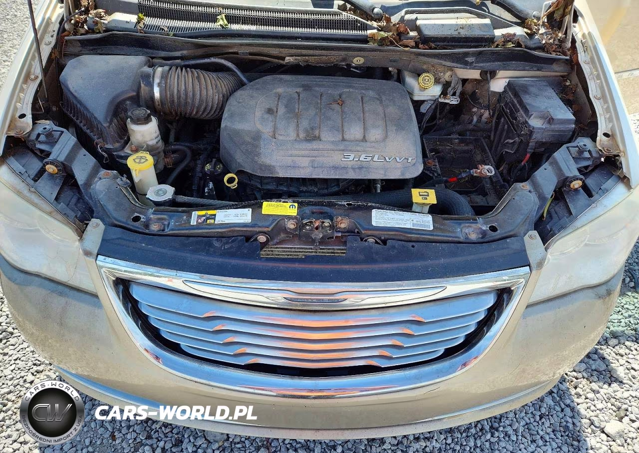 2013 Chrysler Town & Country Touring VIN:2C4RC1BG1DR588940 - 12