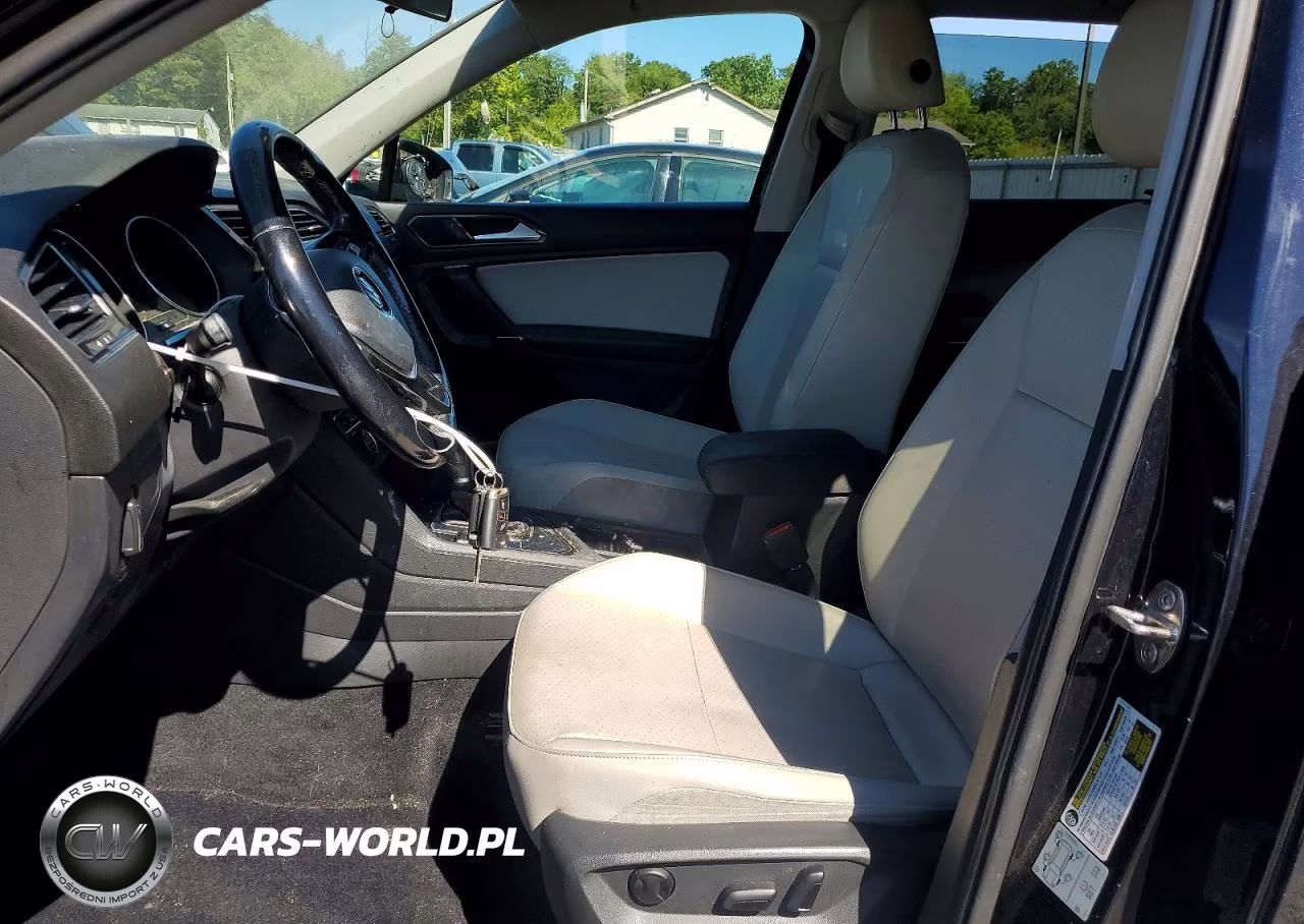 2018 Volkswagen Tiguan Se VIN:3VV3B7AX1JM041751 - 7