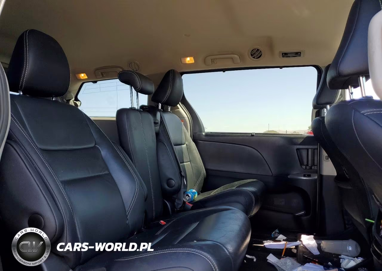 2017 Toyota Sienna Se VIN:5TDXZ3DC0HS871970 - 10