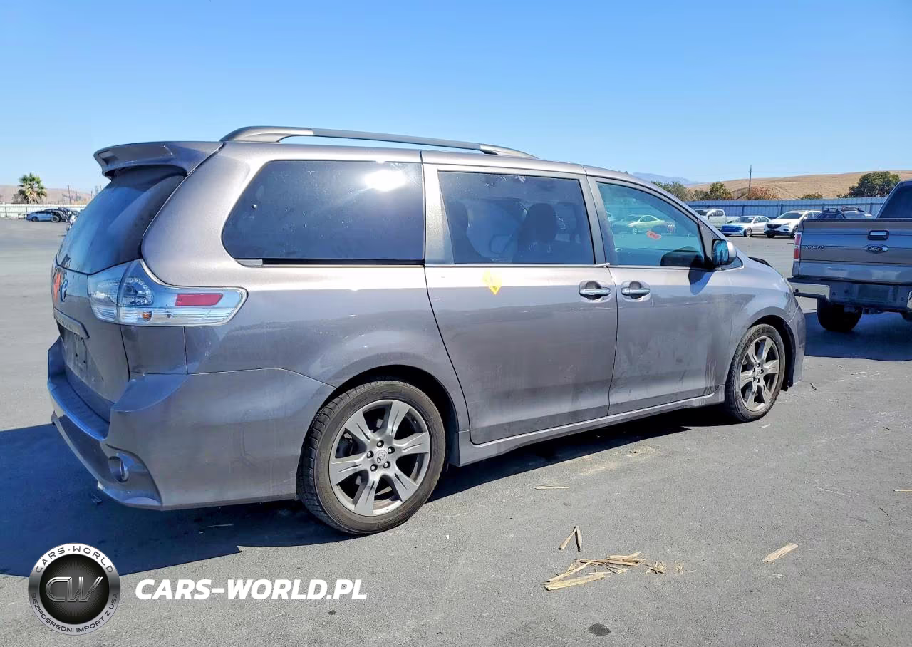 2017 Toyota Sienna Se VIN:5TDXZ3DC0HS871970 - 3