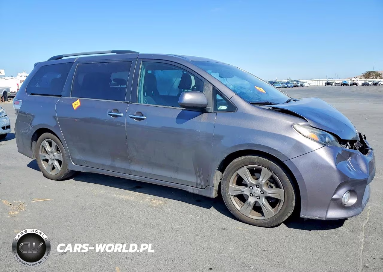 2017 Toyota Sienna Se VIN:5TDXZ3DC0HS871970 - 4