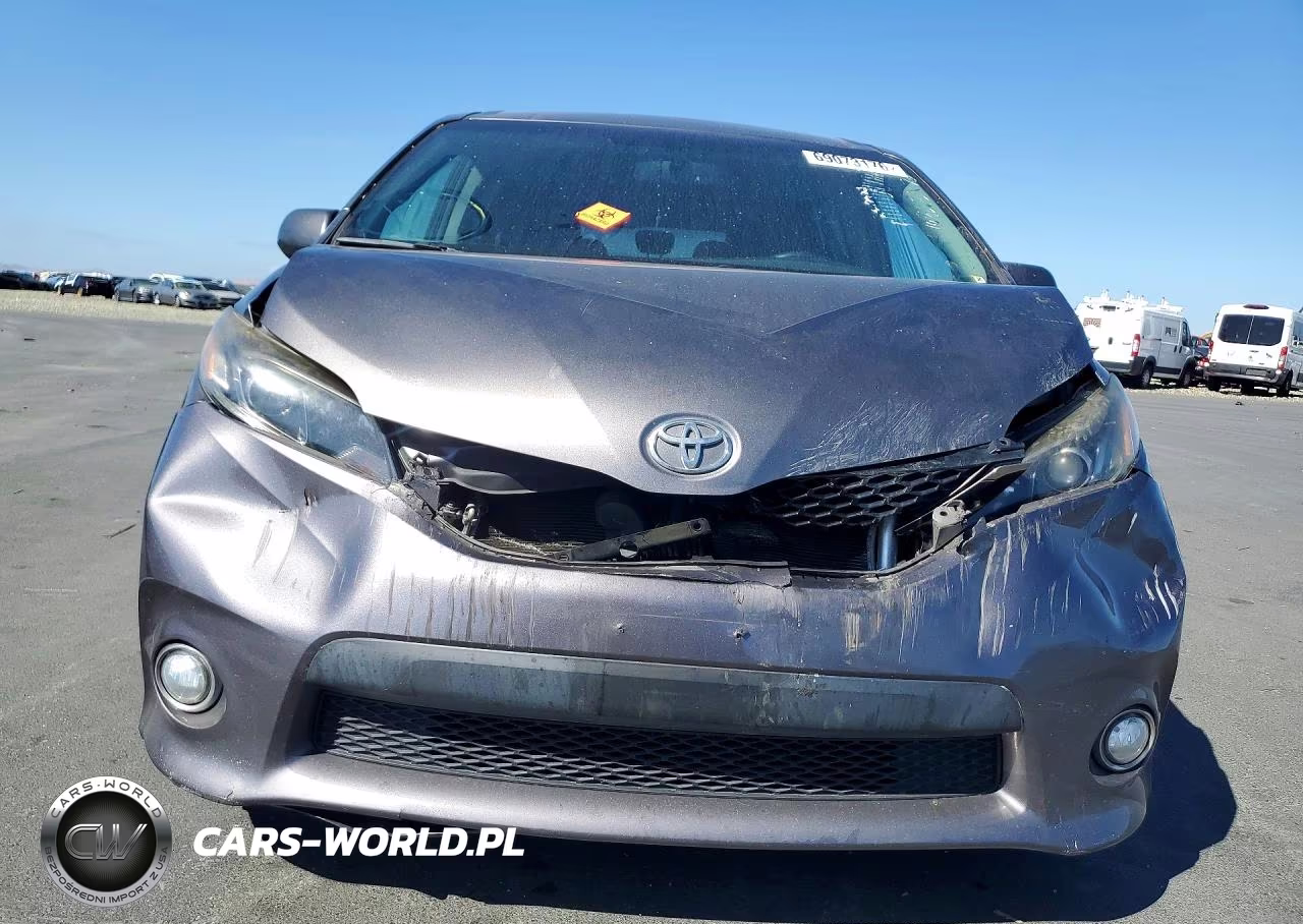 2017 Toyota Sienna Se VIN:5TDXZ3DC0HS871970 - 5