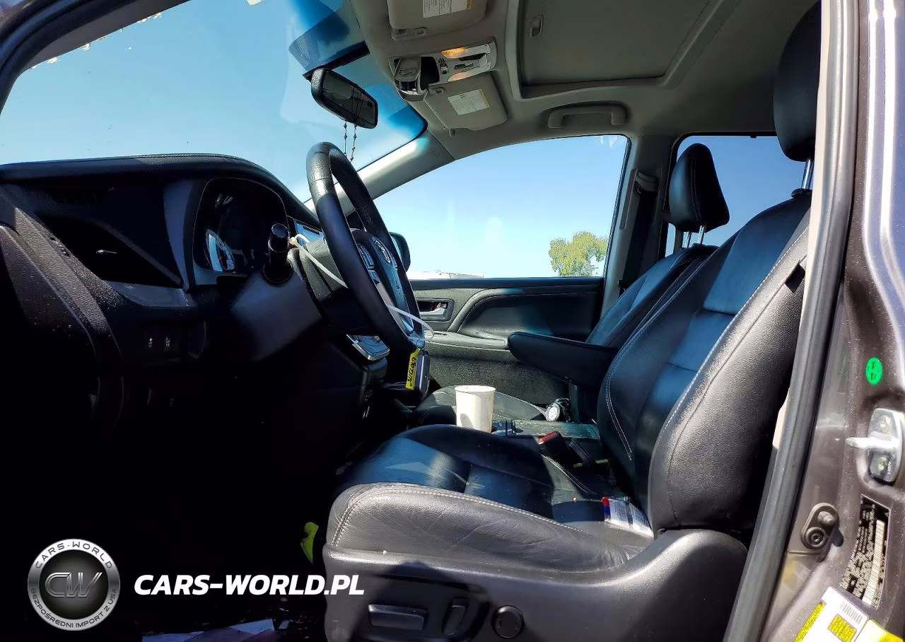 2017 Toyota Sienna Se VIN:5TDXZ3DC0HS871970 - 7