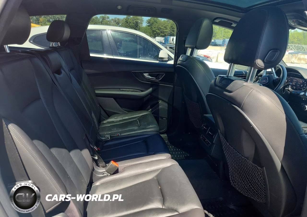 2017 Audi Q7 Premium Plus VIN:WA1LAAF72HD038655 - 11