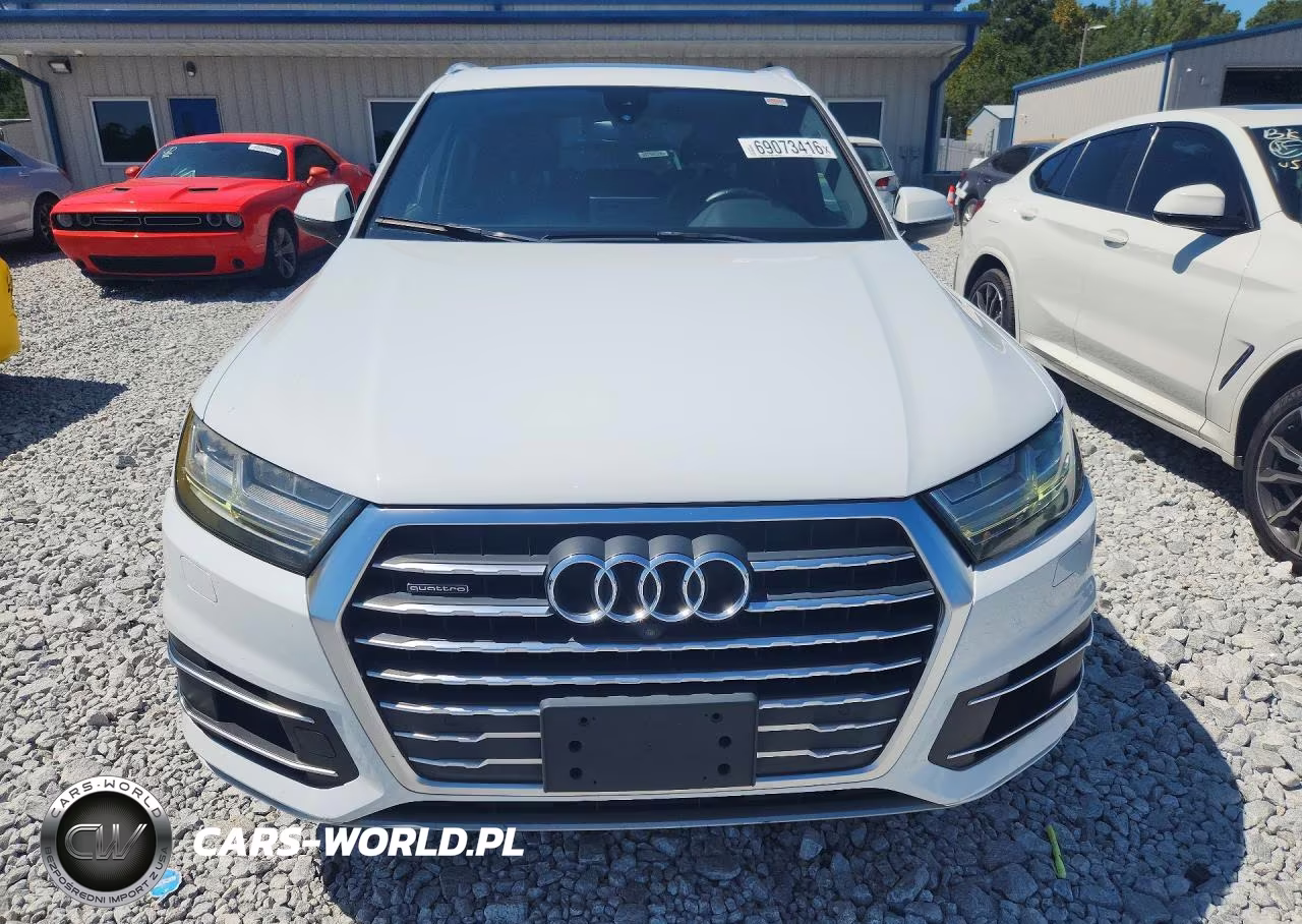 2017 Audi Q7 Premium Plus VIN:WA1LAAF72HD038655 - 5
