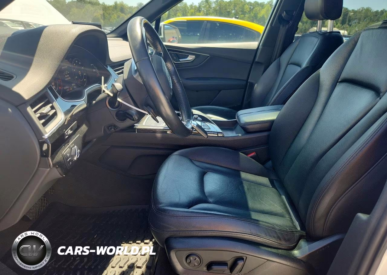 2017 Audi Q7 Premium Plus VIN:WA1LAAF72HD038655 - 7