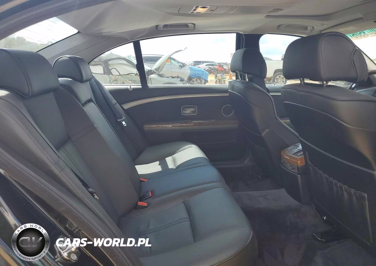 2006 BMW 750 Li VIN:WBAHN83576DT35748 - 10