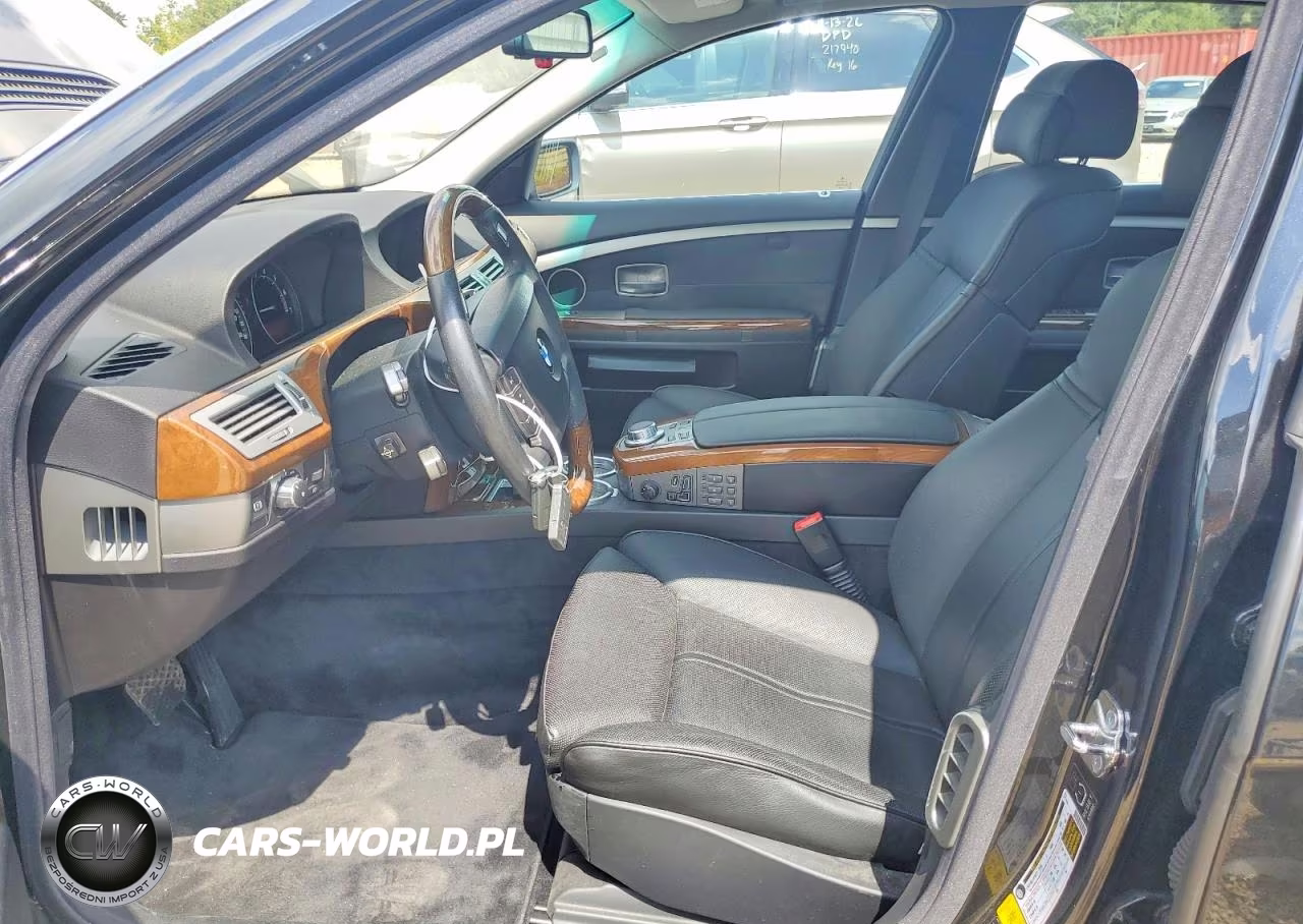 2006 BMW 750 Li VIN:WBAHN83576DT35748 - 7