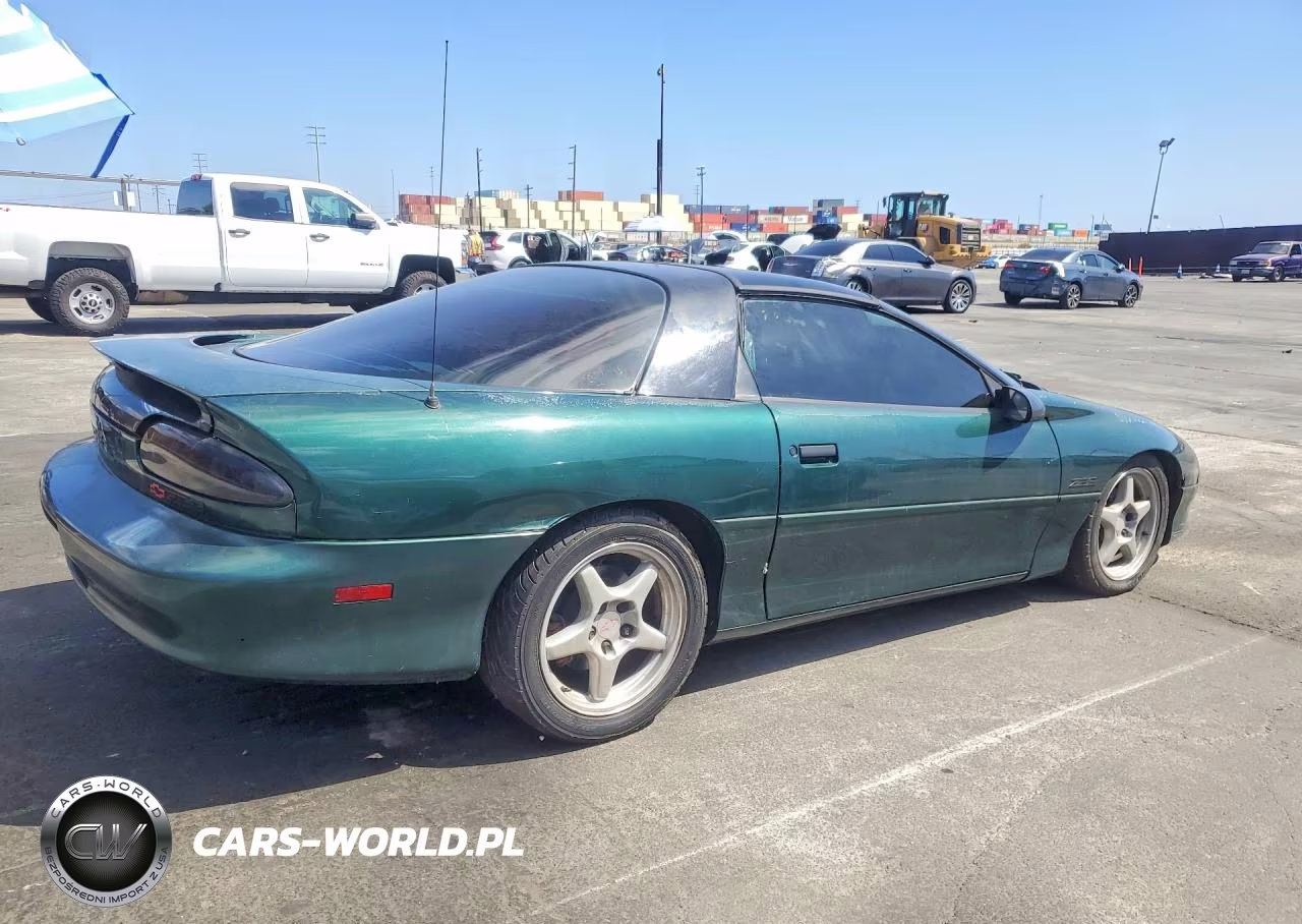 1996 Chevrolet Camaro Z28 VIN:2G1FP22P8T2150574 - 3