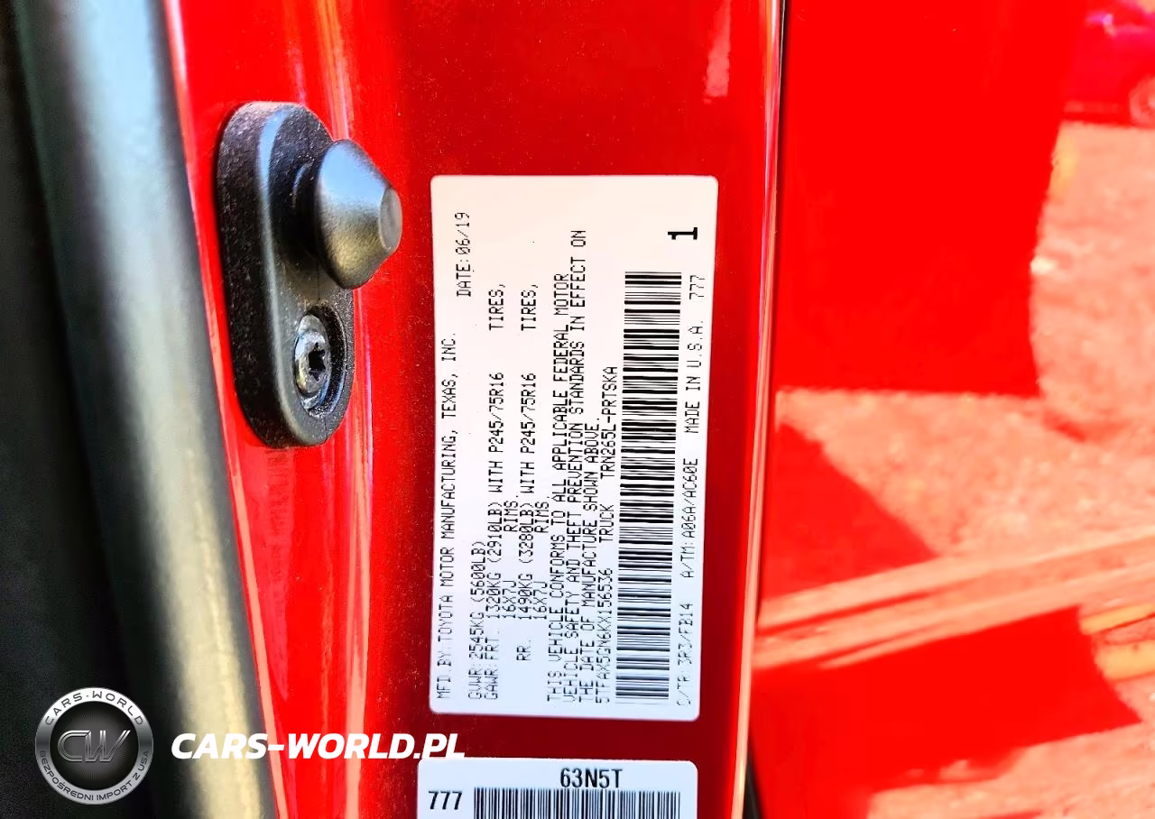 2019 Toyota Tacoma Sr VIN:5TFAX5GN6KX156536 - 12