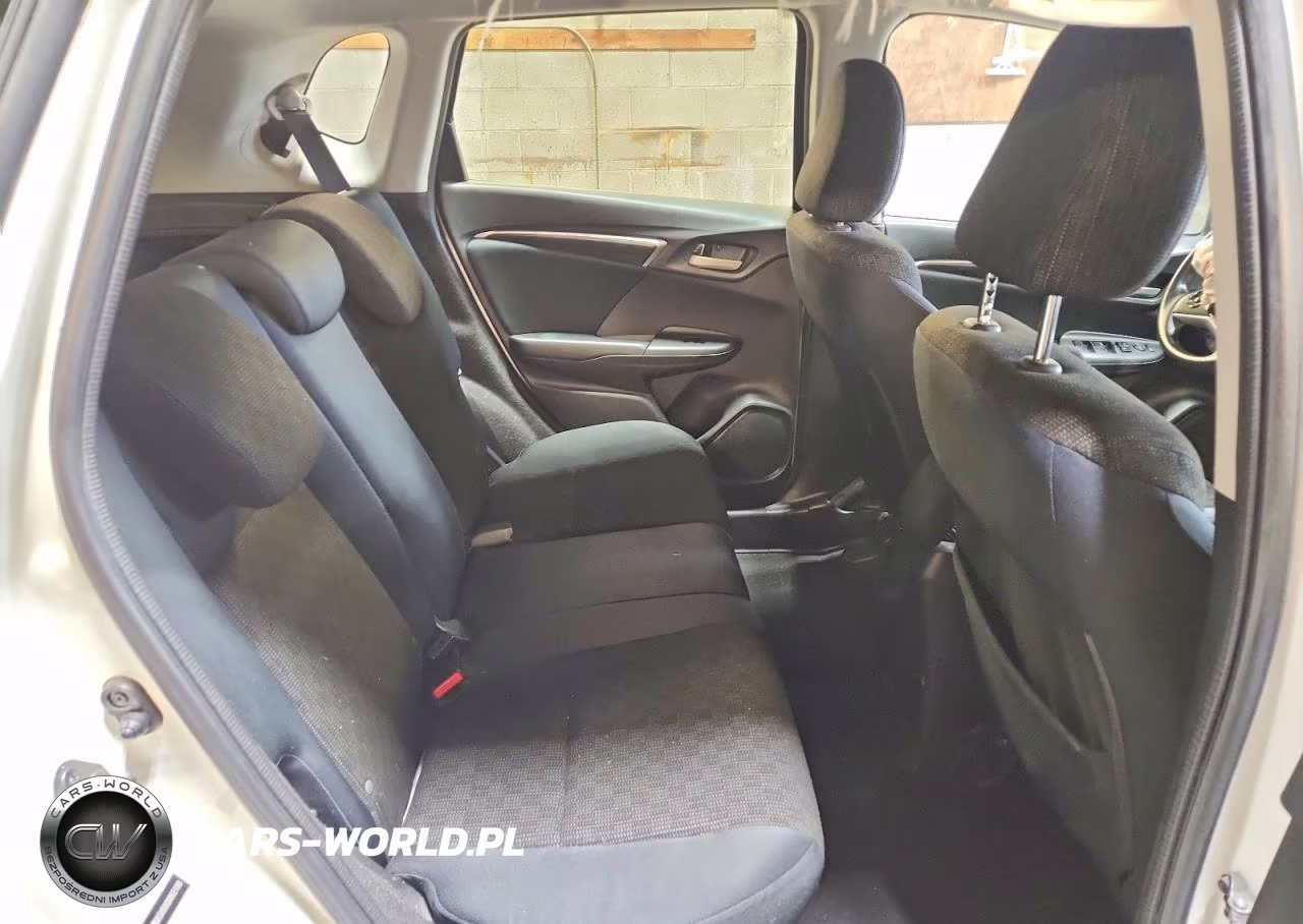 2016 Honda Fit Lx VIN:JHMGK5H50GX002188 - 10