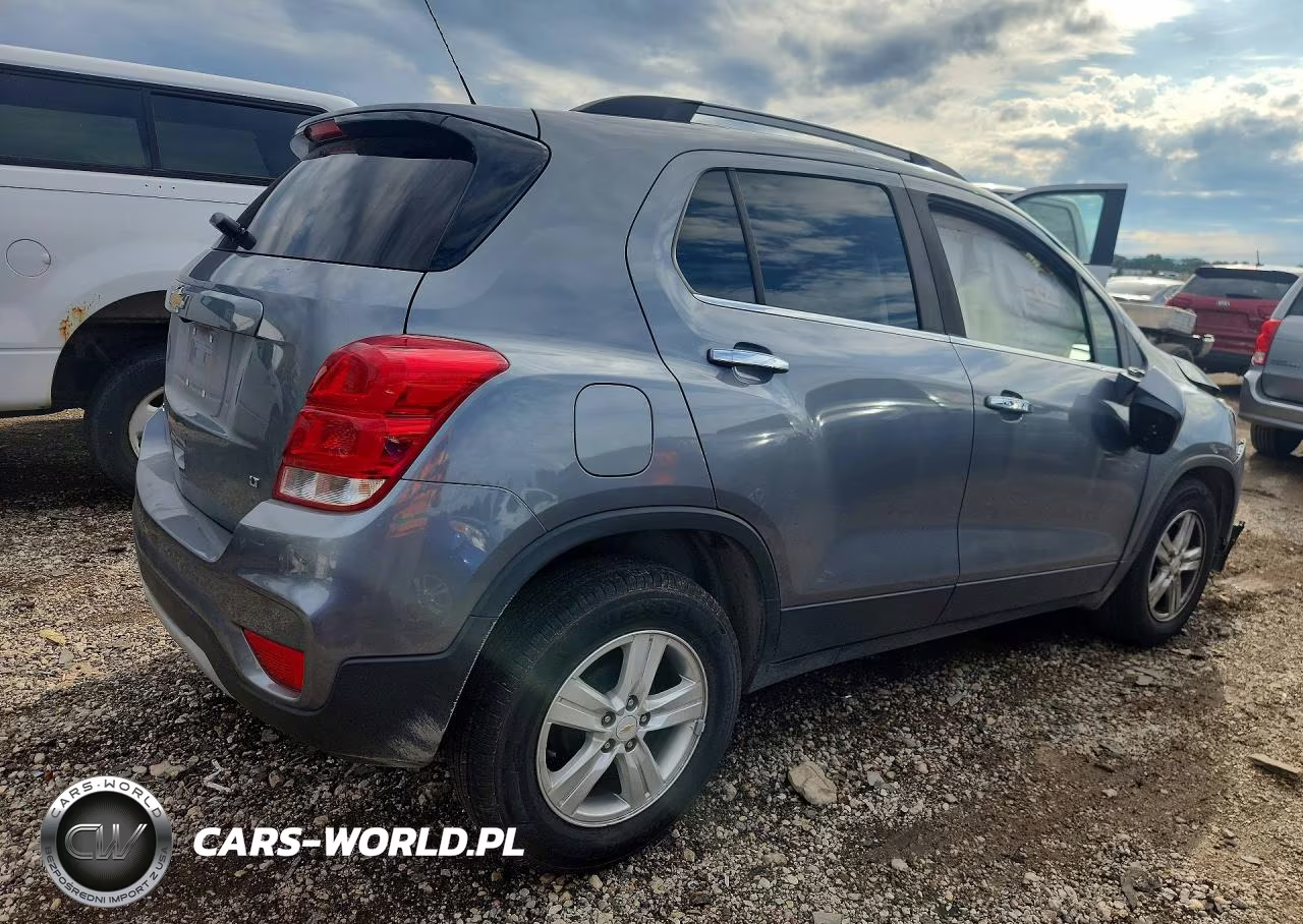 2019 Chevrolet Trax 1Lt VIN:KL7CJLSBXKB803185 - 3