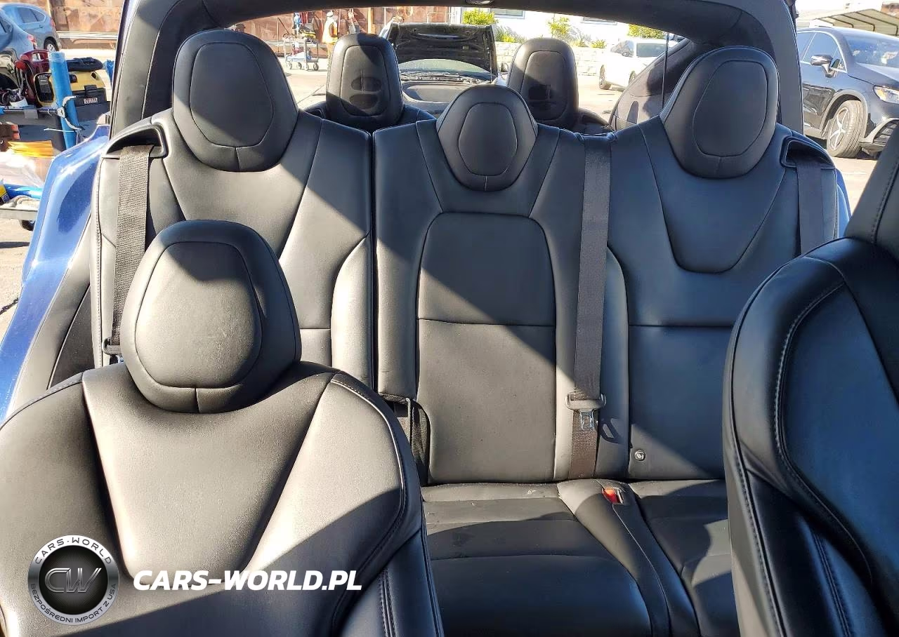 2020 Tesla Model X VIN:5YJXCAE29LF286331 - 10