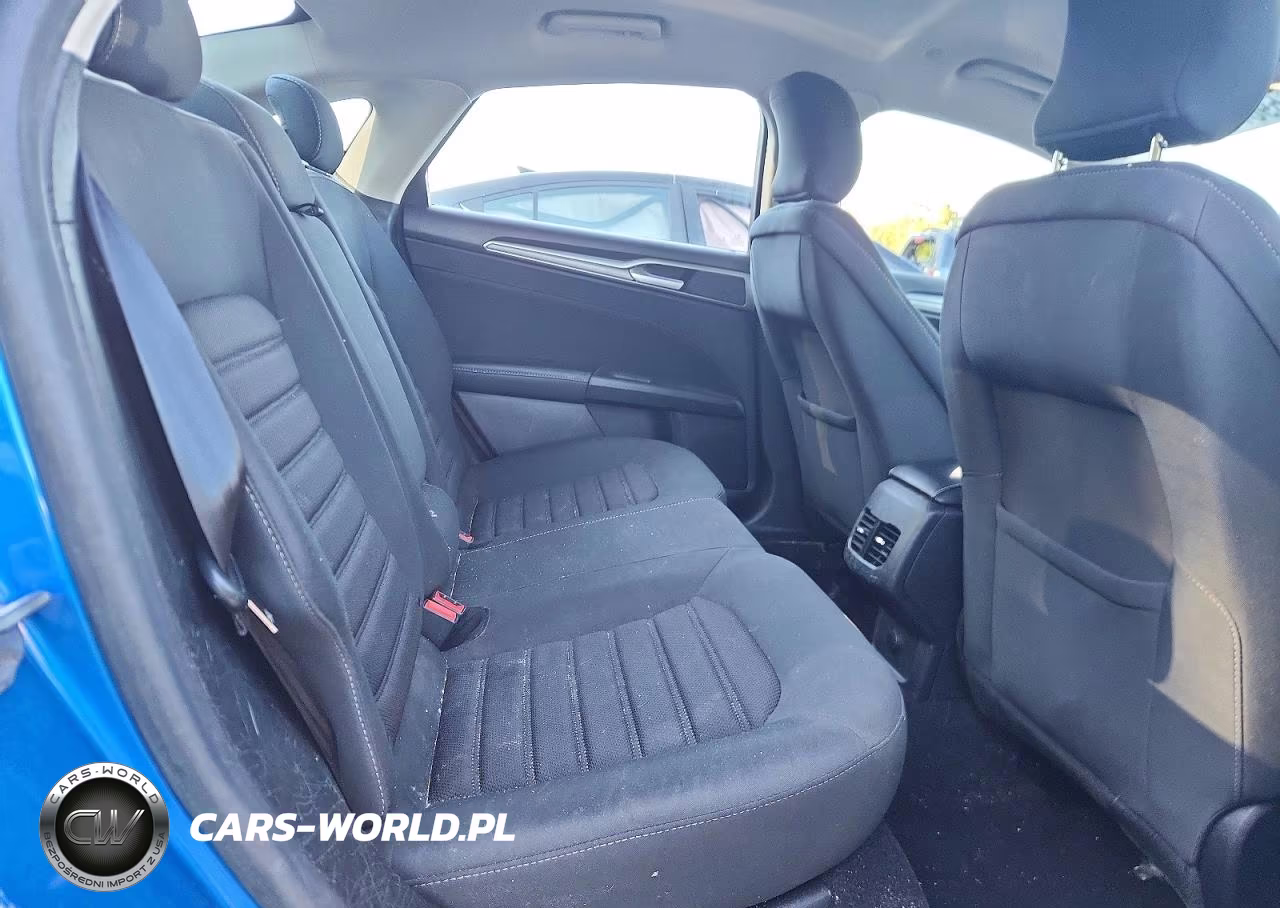 2019 Ford Fusion Se VIN:3FA6P0LU3KR158751 - 10