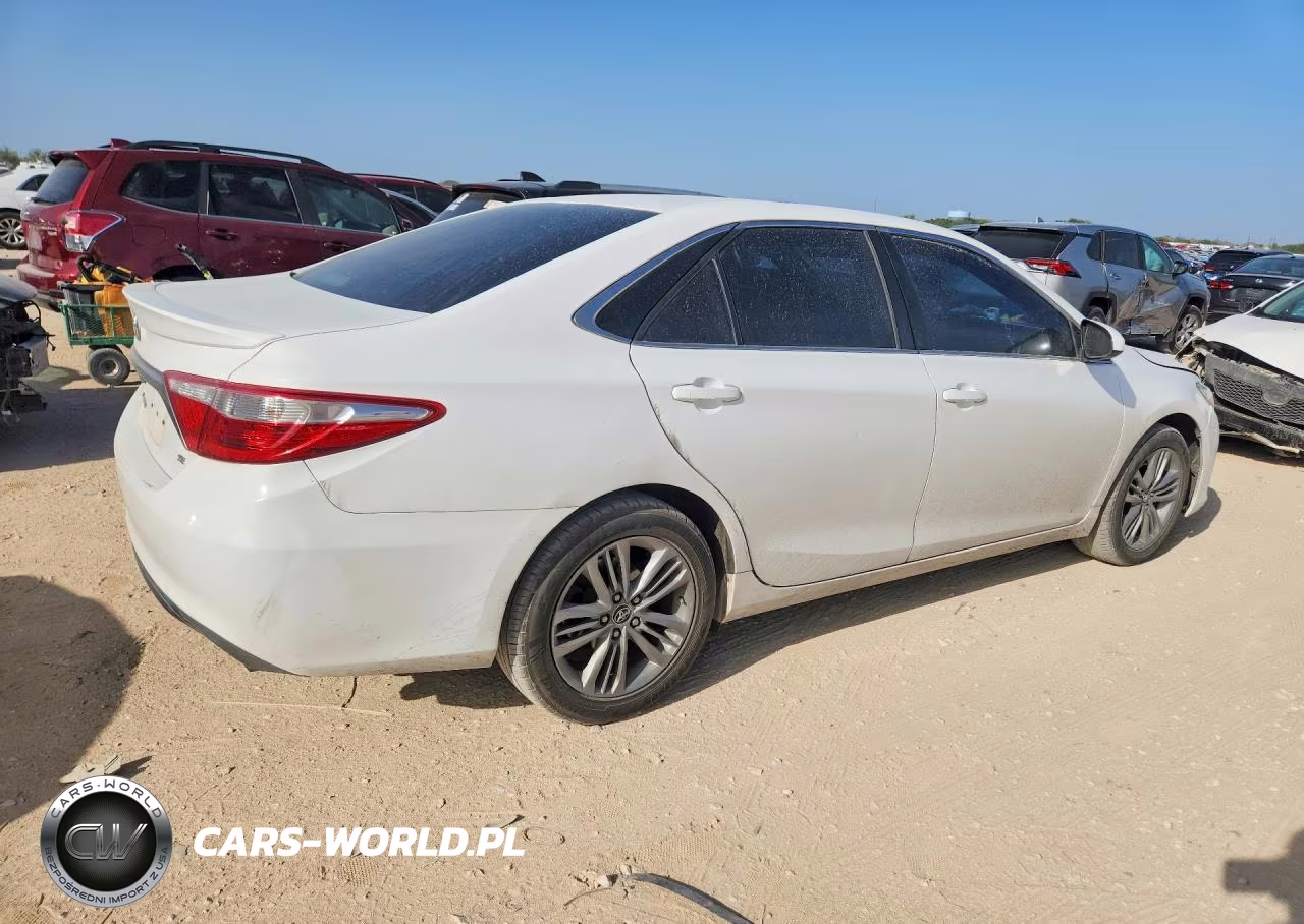 2016 Toyota Camry Se VIN:4T1BF1FKXGU508951 - 3