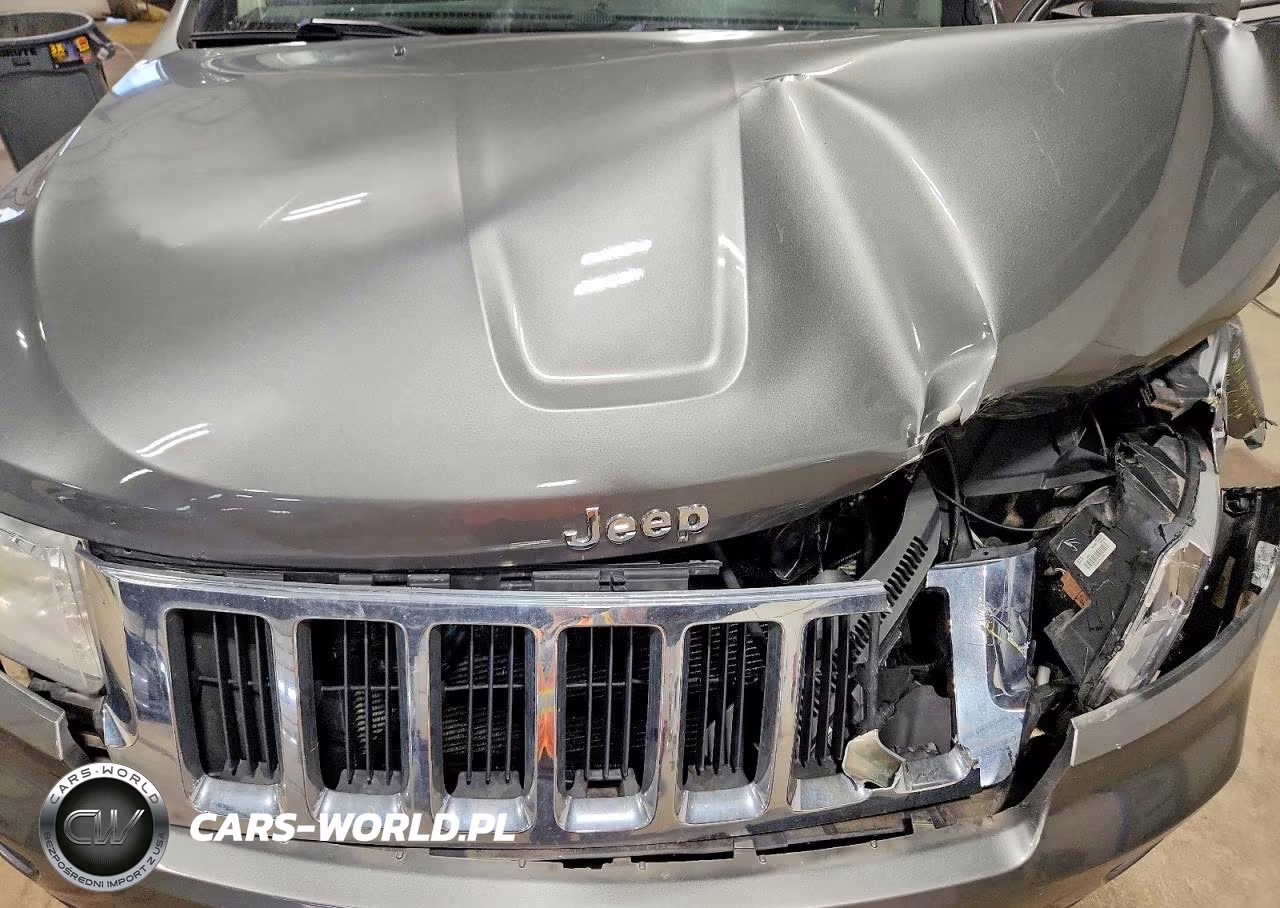 2013 Jeep Grand Cherokee Laredo VIN:1C4RJFAGXDC553035 - 12