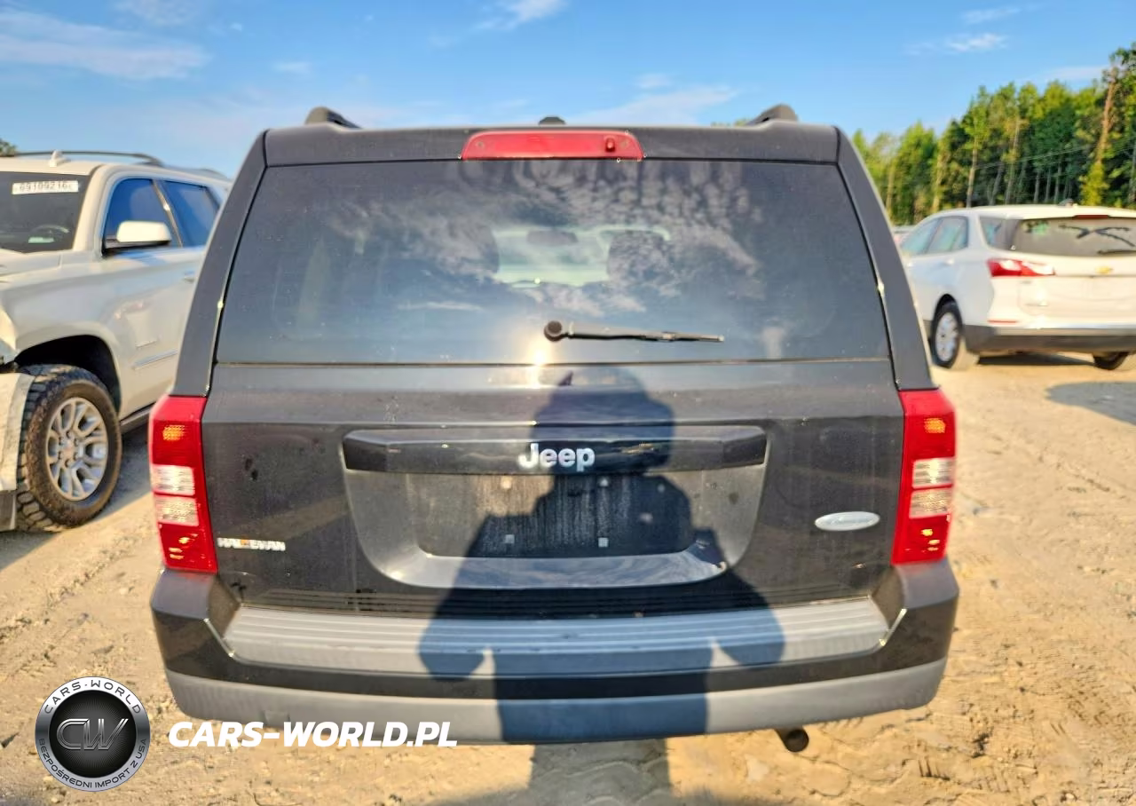 2014 Jeep Patriot Latitude VIN:1C4NJPFA9ED691069 - 6