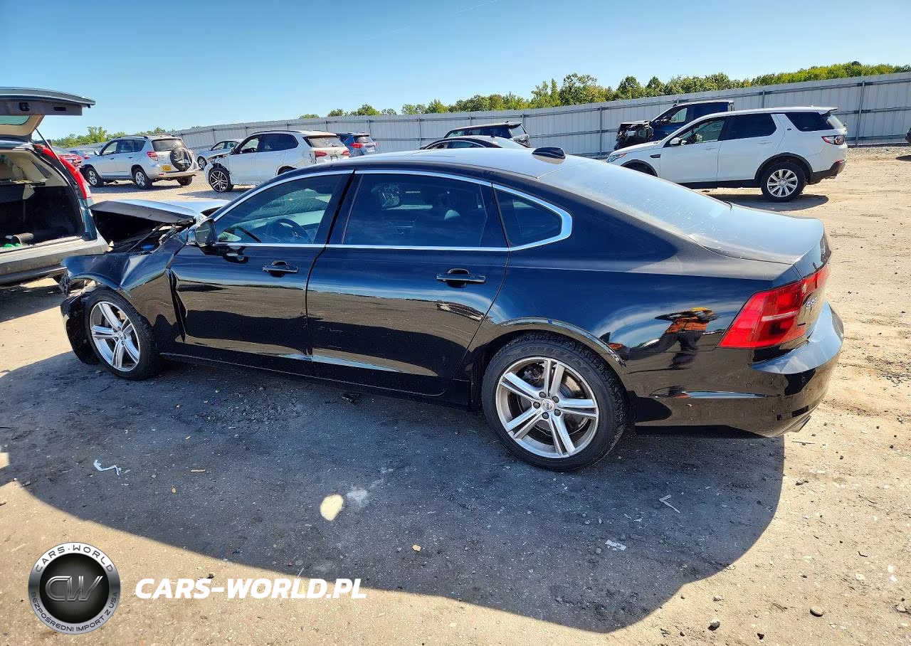 2018 Volvo S90 T5 Momentum VIN:LVY982AK0JP037272 - 2
